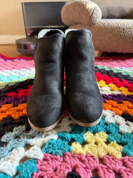 Seven7 Black Suede Ankle Booties with Low Heel - Picture 4 of 8